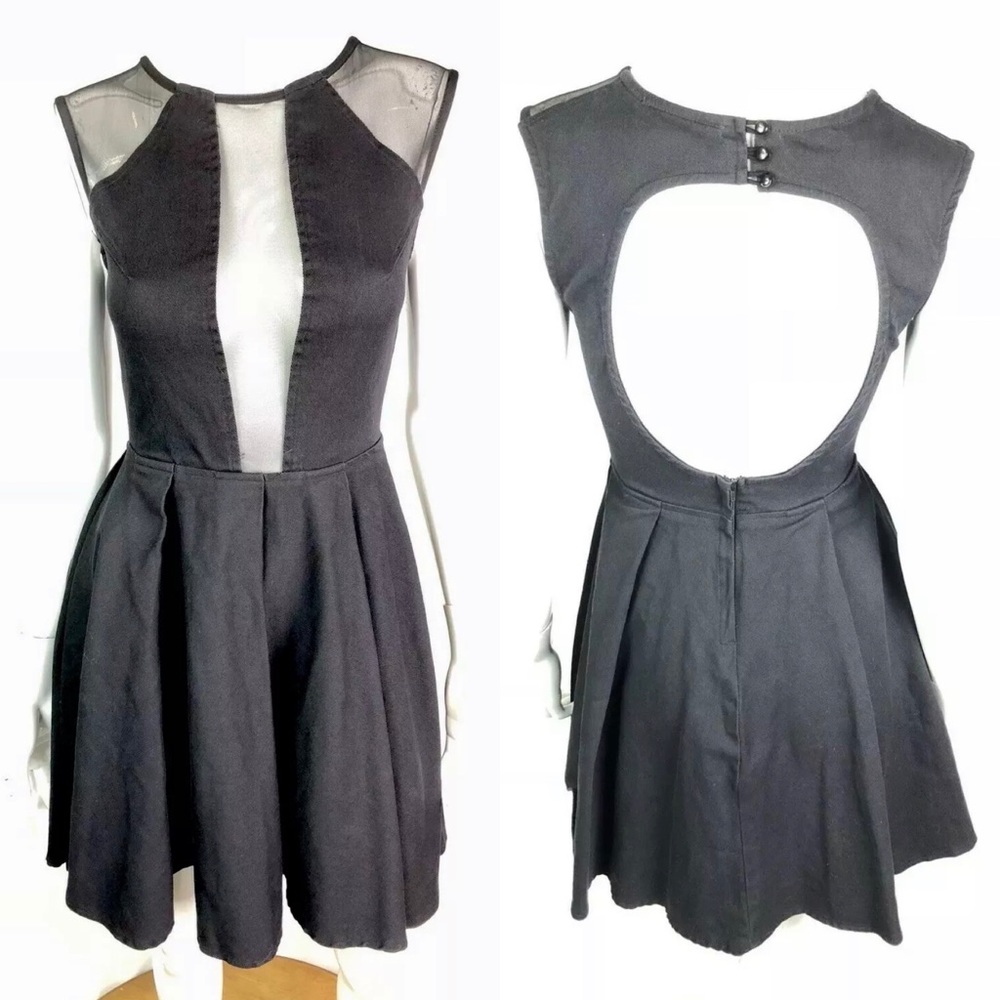 Want My Look Stretchy Pleated Flare Mesh Dress